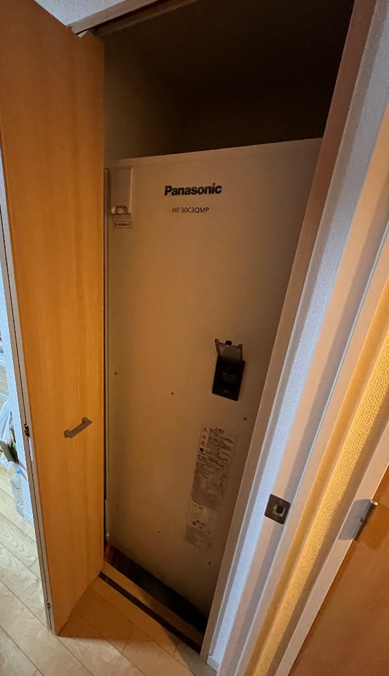パナソニックエコキュートHE-30C3QMPからコロナエコキュートCHP-S30AZ1-12｜エコキュート交換工事｜東京都荒川区西日暮里｜マンション｜アークプラザ西日暮里
