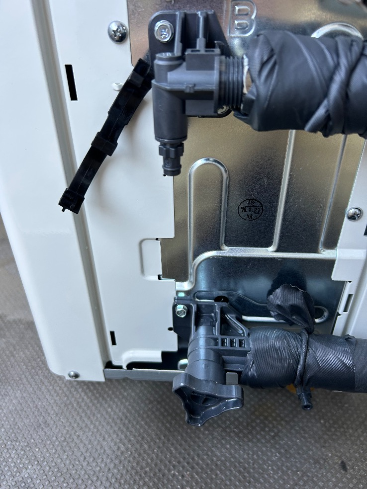 パナソニックエコキュートHE-30C3QMPからコロナエコキュートCHP-S30AZ1-12｜エコキュート交換工事｜東京都荒川区西日暮里｜マンション｜アークプラザ西日暮里