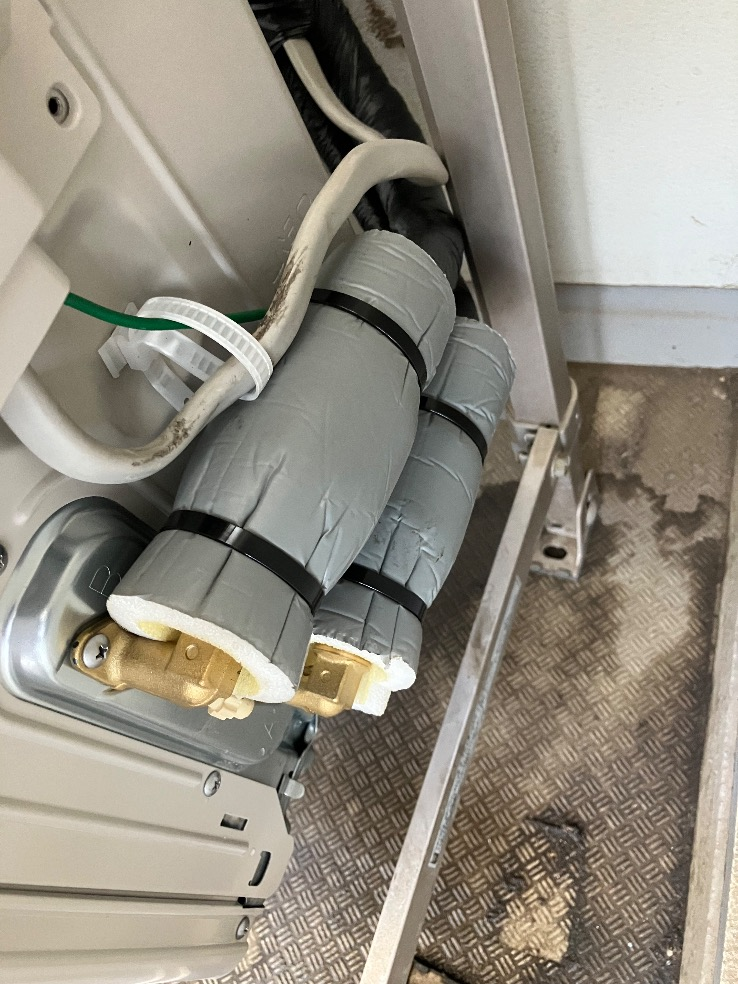 三菱エコキュートSRT-HPT30WD5から三菱エコキュートSRT-W306D-2｜エコキュート交換工事｜神奈川県川崎市中原区新丸子東｜マンション｜パークシティ武蔵小杉 ザ グランドウィングタワー