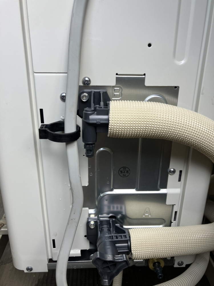 長府エコキュートEHP-3135GPXH-SからコロナエコキュートCHP-S30AZ1-12｜エコキュート交換工事｜埼玉県坂戸市関間｜マンション｜ファーストレジデンス若葉