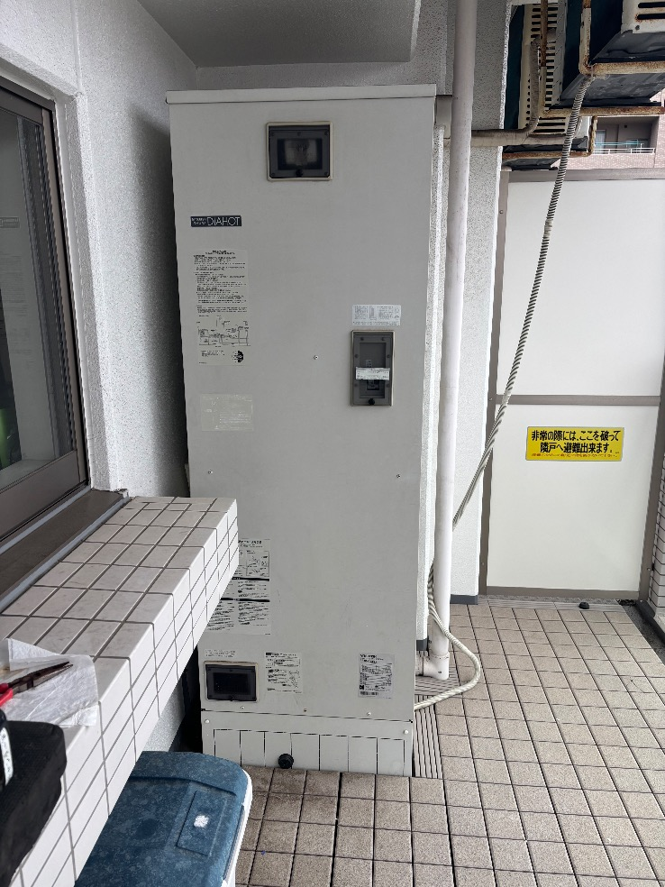 三菱エコキュートSRT-HPT303WD-BSから三菱エコキュートSRT-W306D-BS2｜エコキュート交換工事｜神奈川県小田原市本町｜マンション｜クオス小田原本町