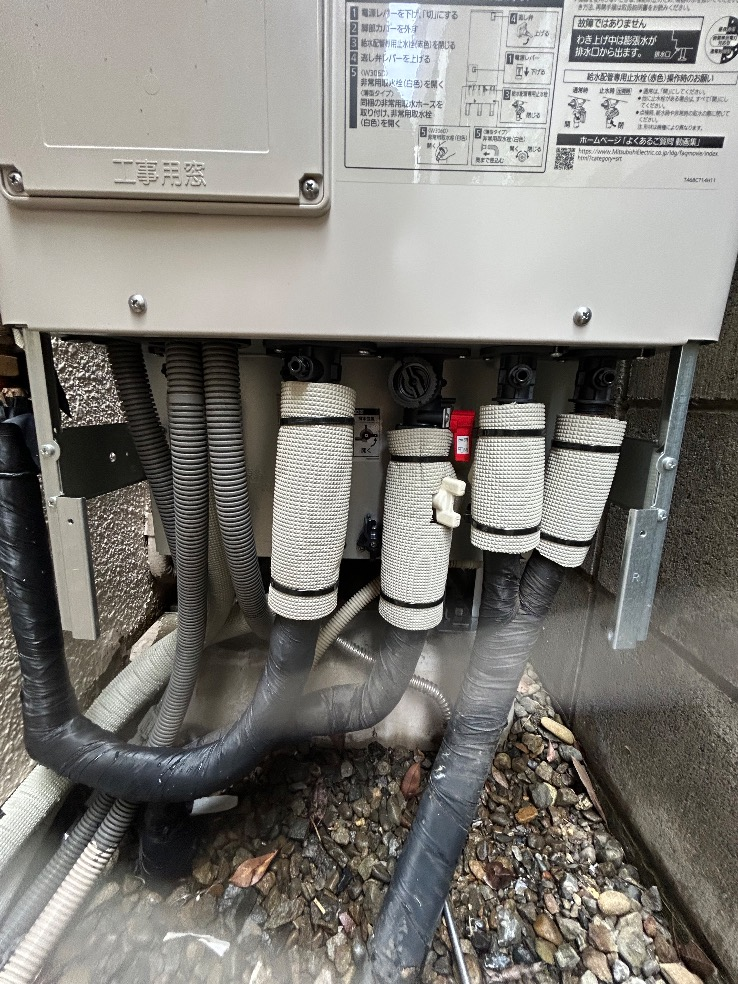 三菱エコキュートSRT-HPT43WZ4から三菱エコキュートSRT-S377UZ|エコキュート交換工事|東京都荒川区|
