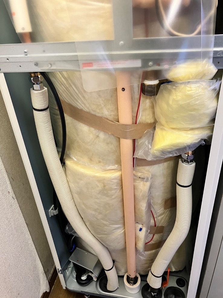 三菱電気温水器SRC-2211Aからコ三菱電気温水器SRG-201G-R|電気温水器交換工事|栃木県宇都宮市|マンション|宇都宮レジデンス