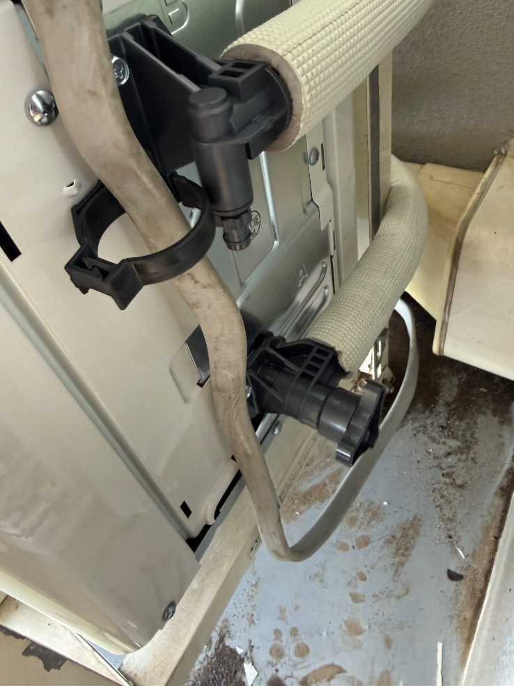 コロナエコキュートCTU-H3014AMからコロナエコキュートCHP-S30AZ1-12|エコキュート交換工事|千葉県船橋市上山町|マンション|ザ・ガーデンプレミア厶