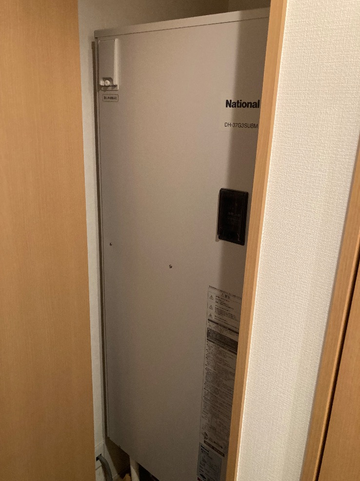 パナソニック電気温水器DH-37G3SUBMからパナソニック電気温水器DH-37G6SUM|電気温水器交換工事|神奈川県川崎市高津区 |マンション|メイプルコート