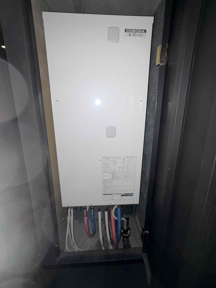 コロナエコキュートCTU-H4619ATからコロナエコキュートCHP-E46AZ2|エコキュート交換工事|東京都港区六本木|マンション|THE ROPPONGI TOKYO