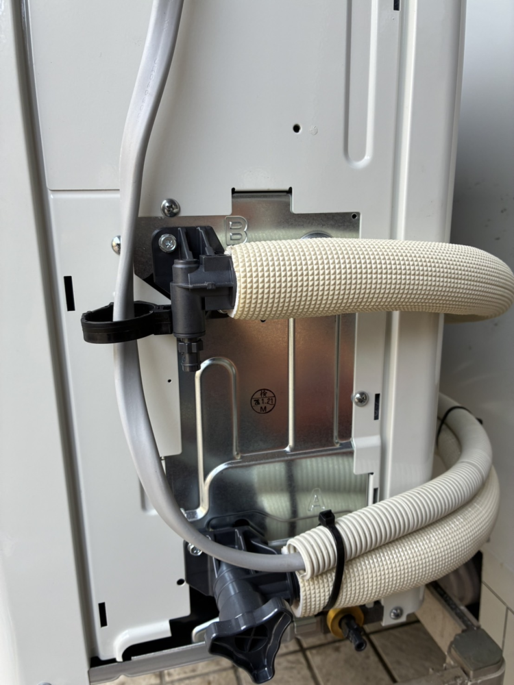 ダイキンエコキュートTU31KFCVからコロナエコキュートCHP-S30AZ1-12｜エコキュート交換工事｜東京都東大和市｜マンション｜オーベルグランディオ東大和