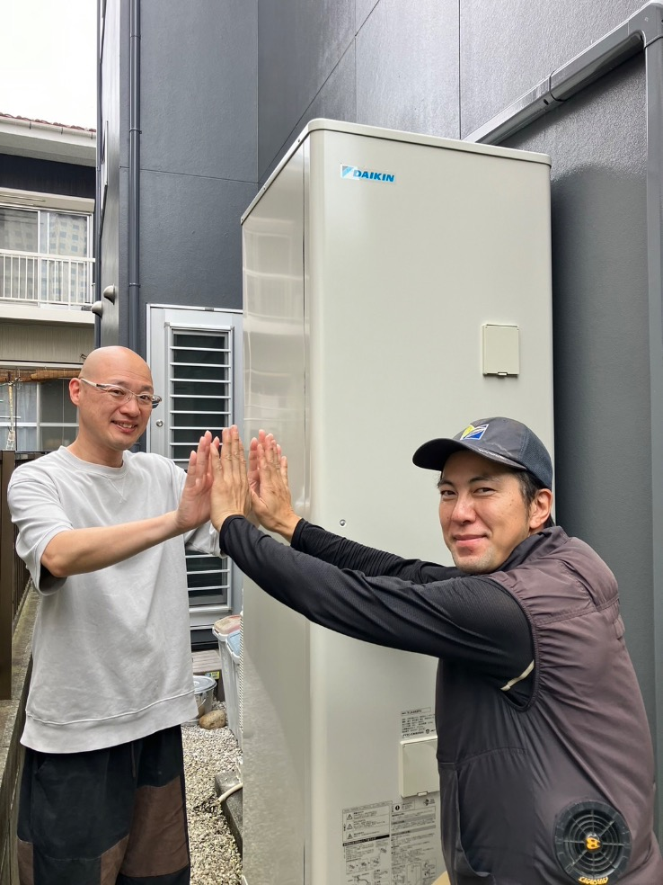 コロナエコキュートCTU-46AX2からダイキンエコキュートEQX46ZFV｜エコキュート交換工事｜埼玉県朝霞市根岸台｜
