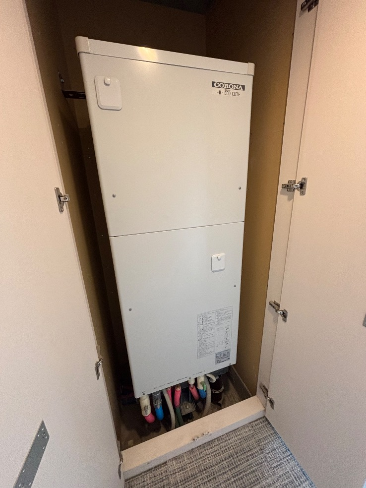 コロナエコキュートCTU-371D1A10-4からコロナエコキュートCHP-37AZ2｜エコキュート交換工事｜埼玉県越谷市レイクタウン｜マンション｜ブリリアレイクタウンパークサイド