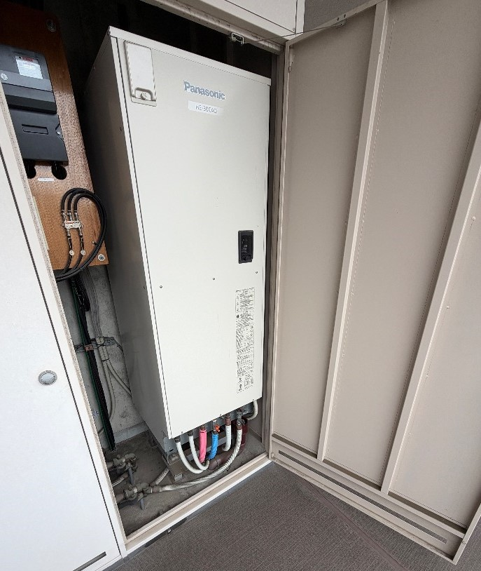パナソニックエコキュートHE-30C4QからコロナエコキュートCHP-S30AZ1-12｜エコキュート交換工事｜東京都江東区大島｜マンション｜ザ・ミッドランドアベニュー 