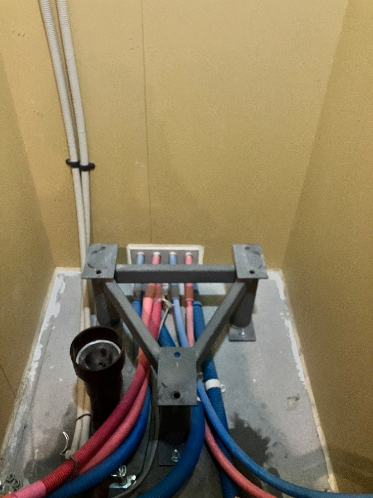 三菱エコキュートSRT-HPT30WD5から三菱エコキュートSRT-W306D-2｜エコキュート交換工事｜神奈川県川崎市中原区新丸子東｜マンション｜パークシティ武蔵小杉ザ・グランドウィングタワー 