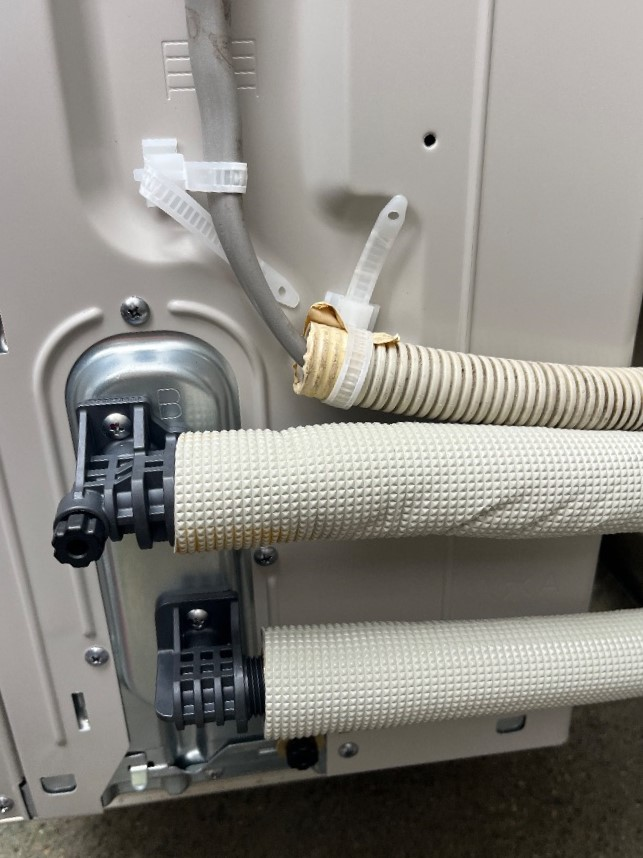 三菱エコキュートSRT-HPT37W5から三菱エコキュートSRT-S377｜エコキュート交換工事｜東京都足立区栗原町｜マンション｜クレスト 