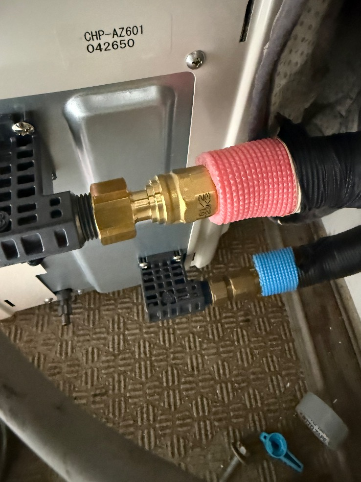 コロナエコキュートCHP-H4616SAからコロナエコキュートCHP-46SAZ2｜エコキュート交換工事｜東京都足立区梅田｜マンション｜リライズガーデン西新井 スカイレジデンス