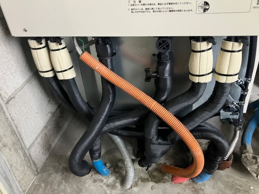 タカラスタンダードエコキュートEC-3705KU-FANS から日立エコキュートBHP-FG37XU|エコキュート交換工事| 埼玉県八潮市茜町|マンション|IDEA BLOOM